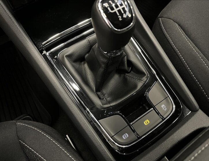 Škoda Karoq SUV 1,5 l 110 kw