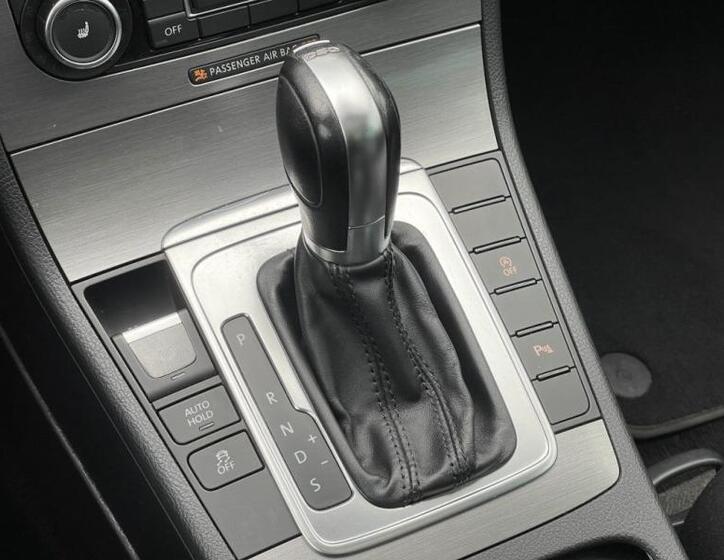 Volkswagen Passat 40