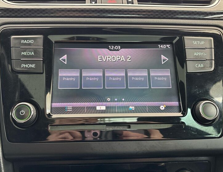 Škoda Rapid Hatchback 999,0 81 kw