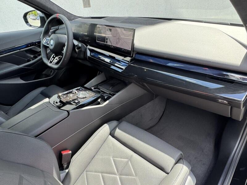 BMW i5 Ostatní 1,0 442 kw