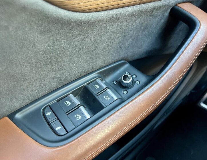 Audi SQ7 SUV / Terénní 4,0 l 320 kw