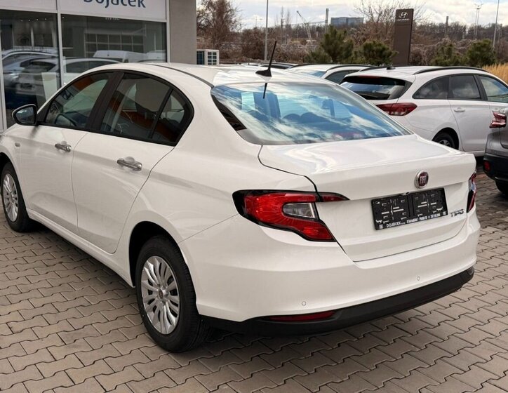 Fiat Tipo Sedan / Limuzína 1,6 l 96 kw