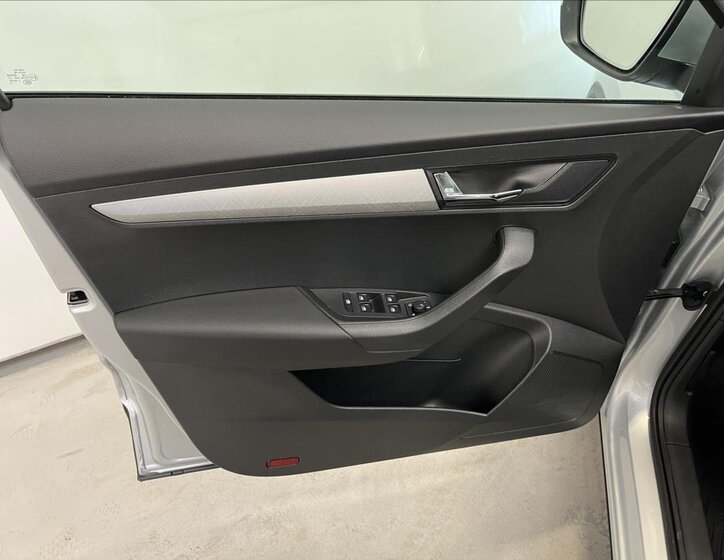 Škoda Karoq SUV 1,5 l 110 kw