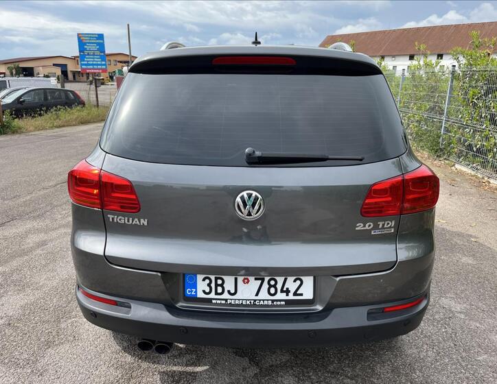 Volkswagen Tiguan 7