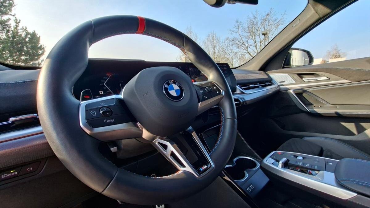 BMW X2 SUV / Terénní 2,0 l 221 kw