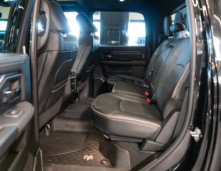 Dodge RAM Pick-up 6,4 l 306 kw