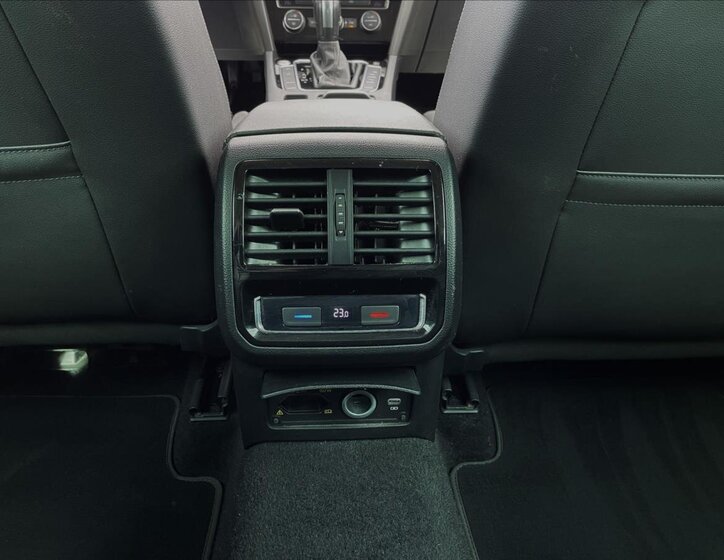 Volkswagen Passat Kombi 2,0 l 140 kw