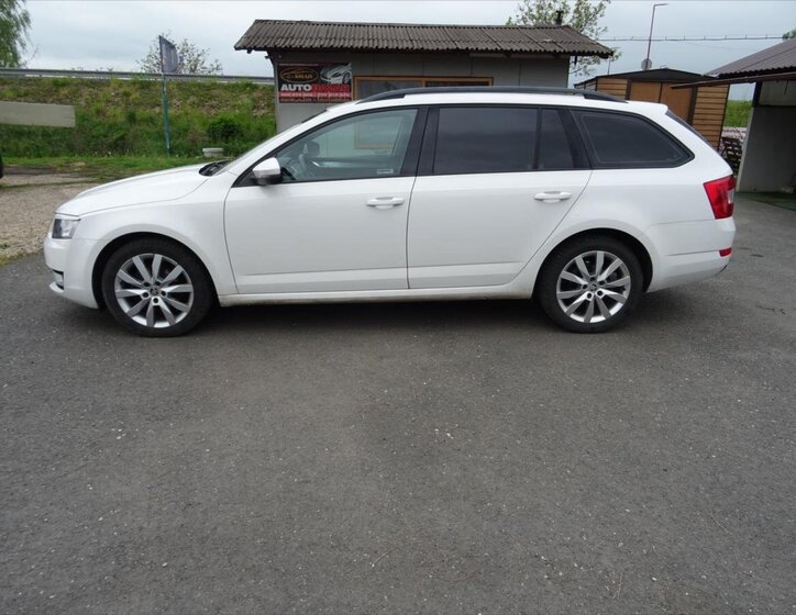 Škoda Octavia Kombi 1,2 l 77 kw