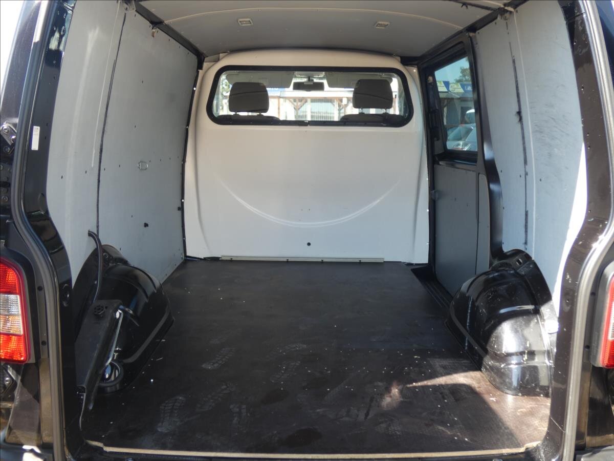 Volkswagen Transporter Skříň 2,0 l 103 kw