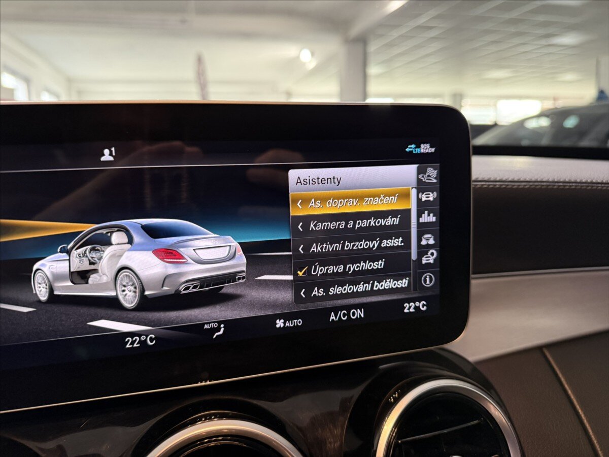 Mercedes-Benz Třídy C Sedan 4,0 l 375 kw