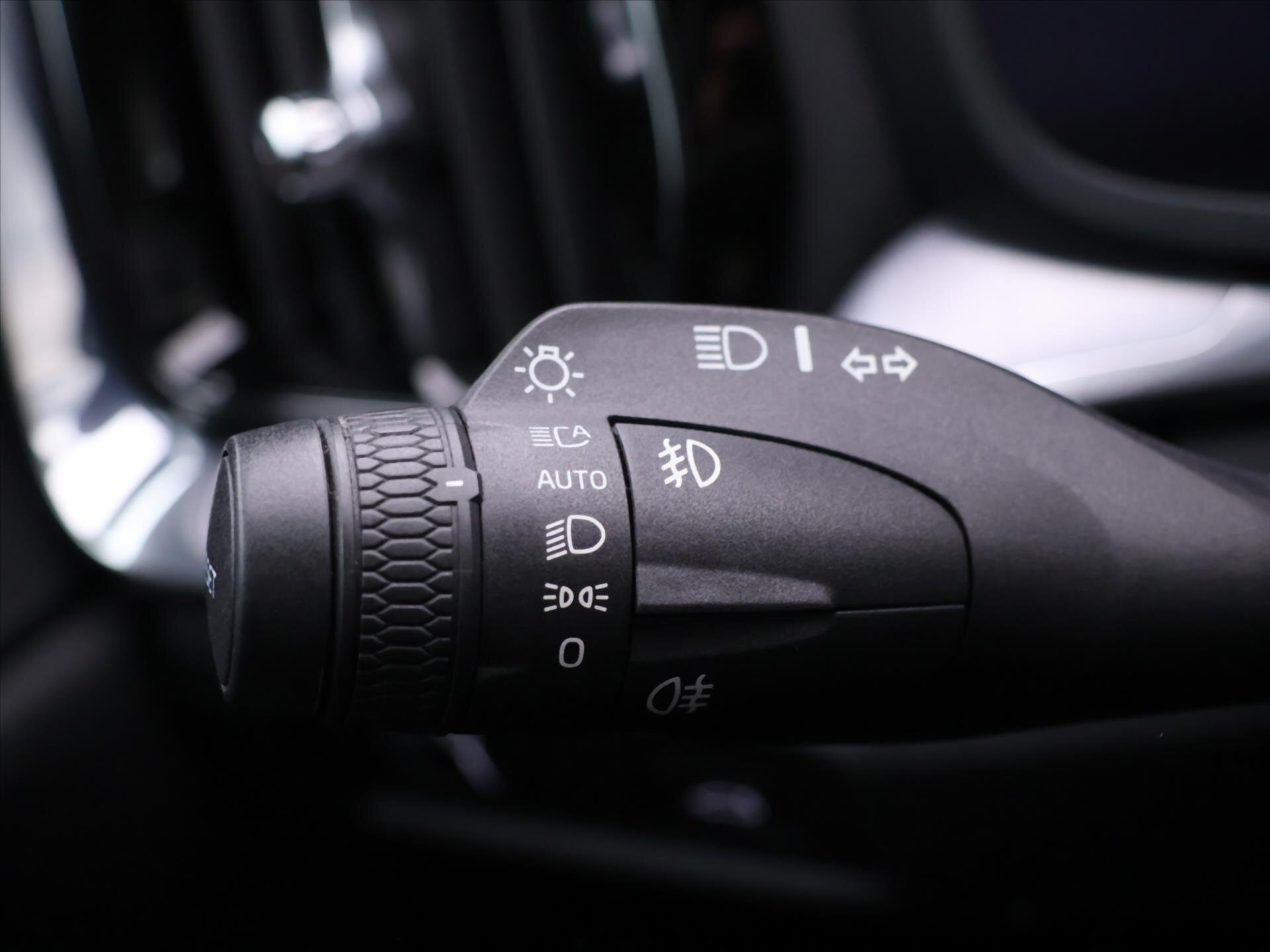 Volvo V60 Kombi 2,0 l 140 kw