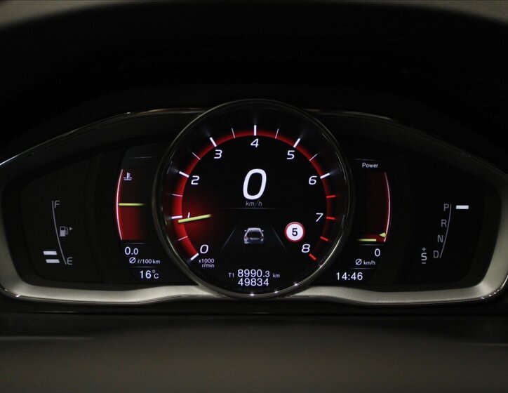 Volvo V60 Kombi 2,0 l 270 kw