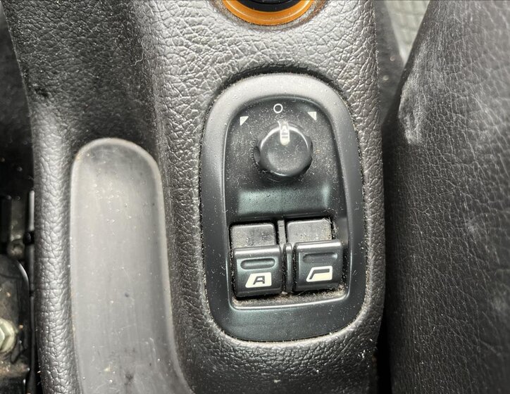 Peugeot 206 Hatchback 1,4 l 55 kw