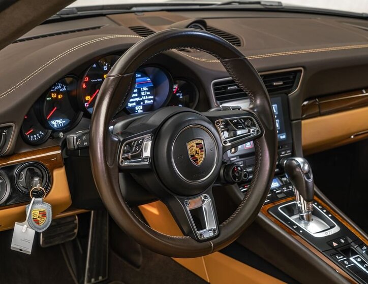 Porsche 911 Kupé 3,0 l 309 kw