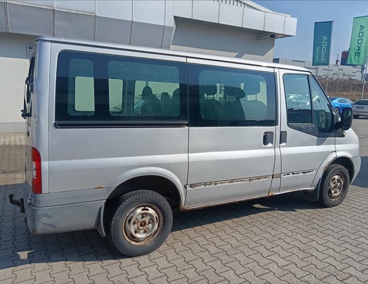 Ford Transit Kombi 2,2 l 85 kw