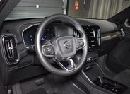 Volvo XC40 12