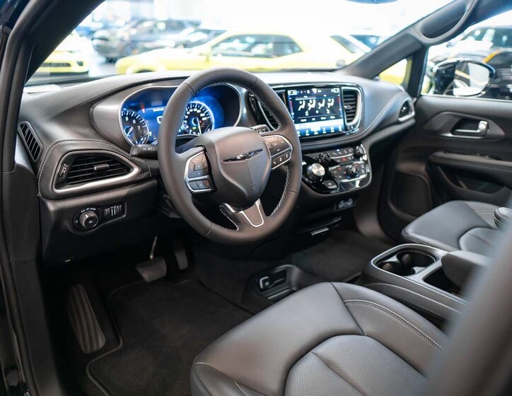 Chrysler Pacifica MPV 3,6 l 221 kw