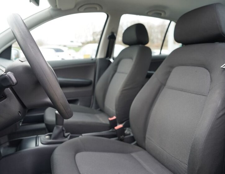 Škoda Fabia Sedan / Limuzína 1,2 l 47 kw