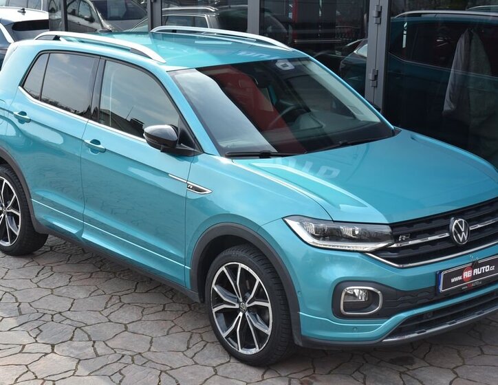 Volkswagen T-Cross SUV / Terénní 1,5 l 110 kw