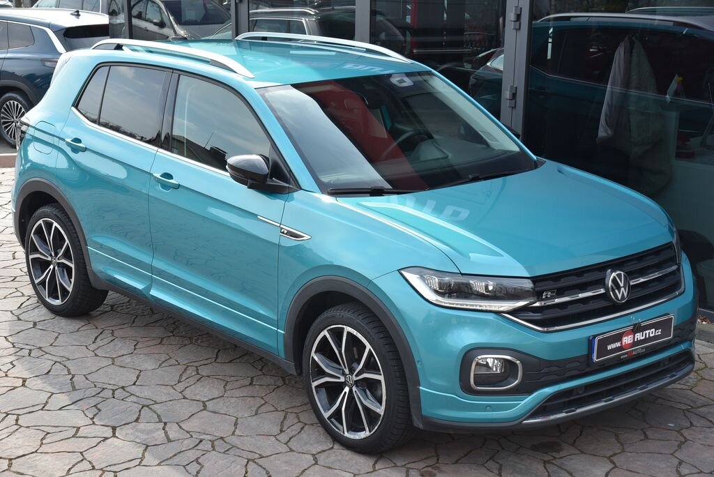 Volkswagen T-Cross SUV / Terénní 1,5 l 110 kw