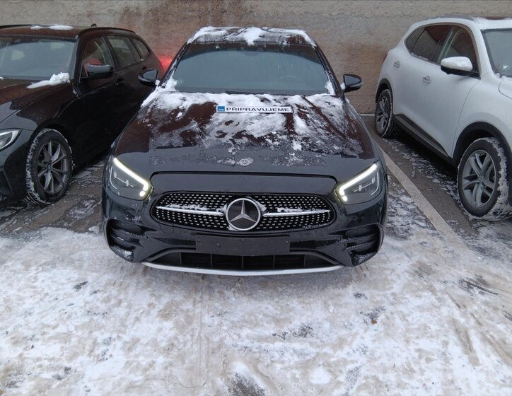 Mercedes-Benz Třídy E 1