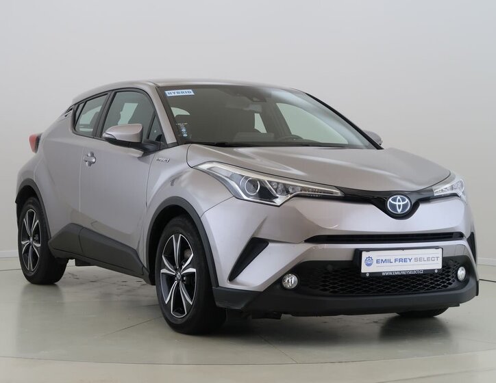 Toyota C-HR SUV / Terénní 1,8 l 72 kw