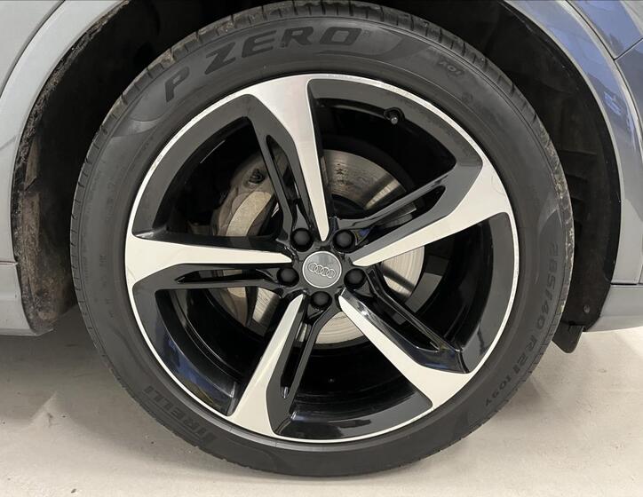 Audi Q7 33