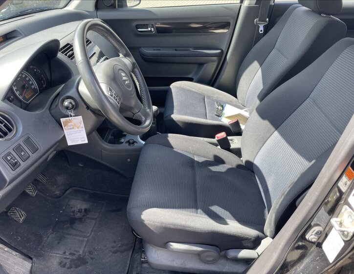 Suzuki Swift Hatchback 1,3 l 67 kw