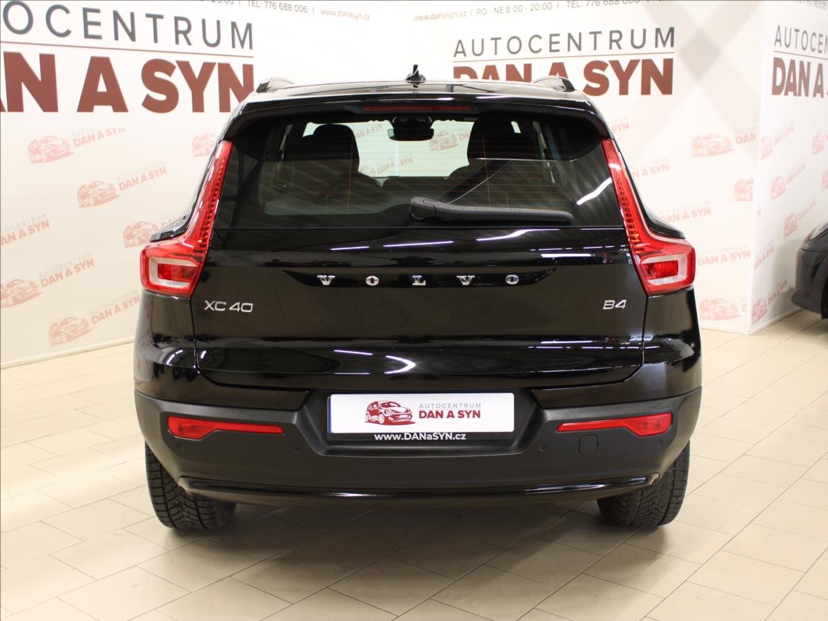 Volvo XC40 Kombi 2,0 l 145 kw