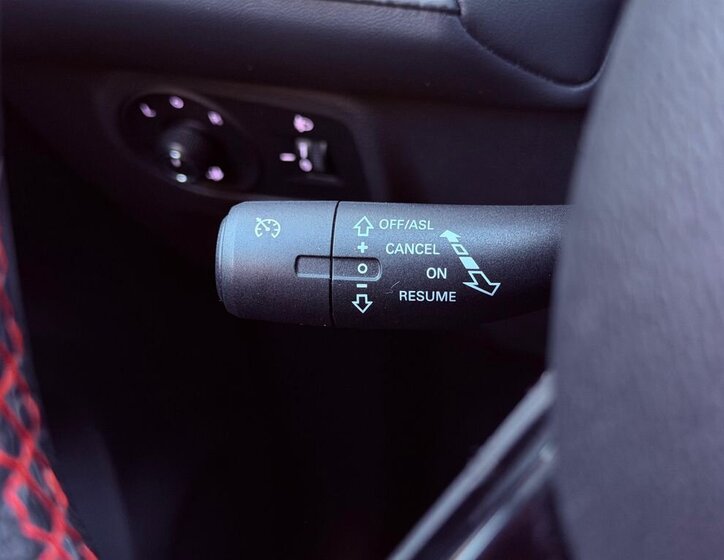 MG ZS SUV / Terénní 1,5 l 78 kw