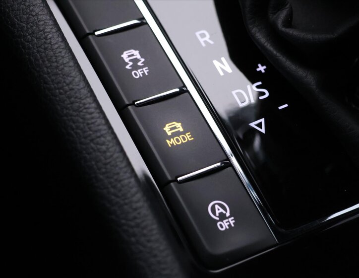 Škoda Superb Kombi 2,0 l 162 kw