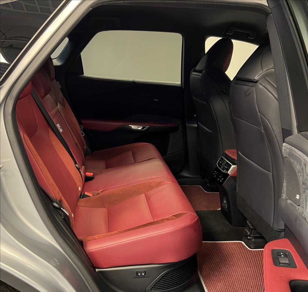 Lexus RX 500h SUV 2,4 l 273 kw