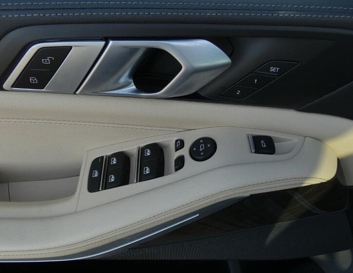 BMW X5 SUV / Terénní 3,0 l 245 kw