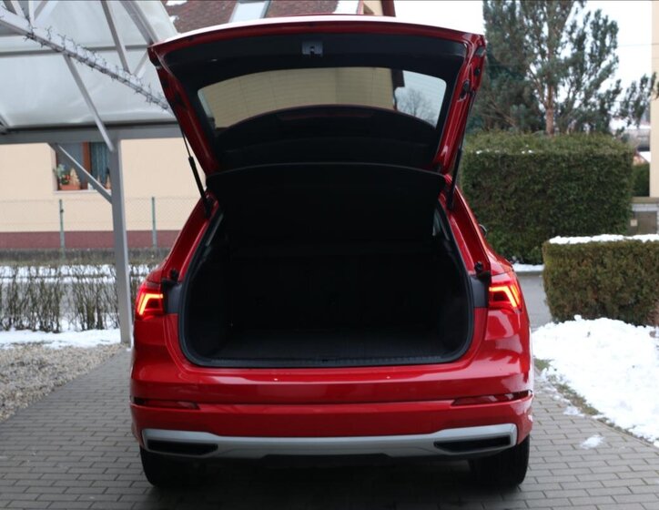 Audi Q3 SUV 2,0 l 140 kw