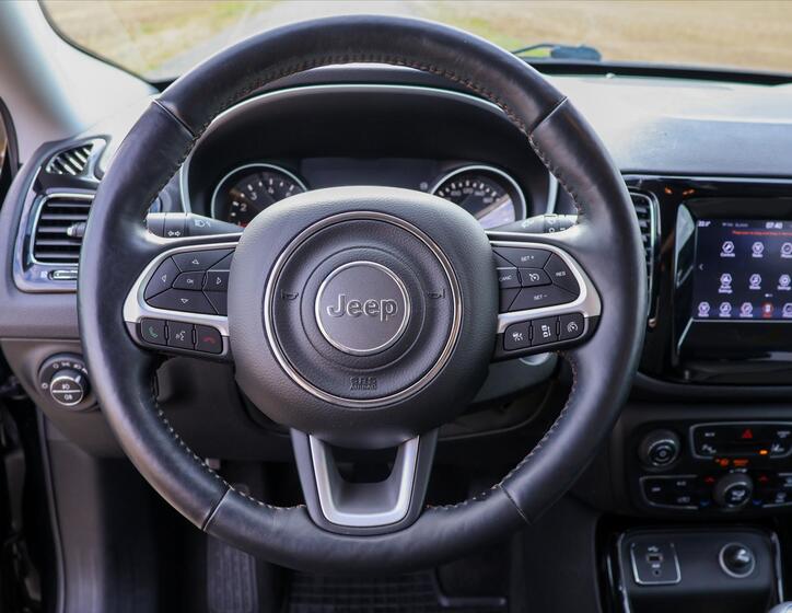 Jeep Compass 20