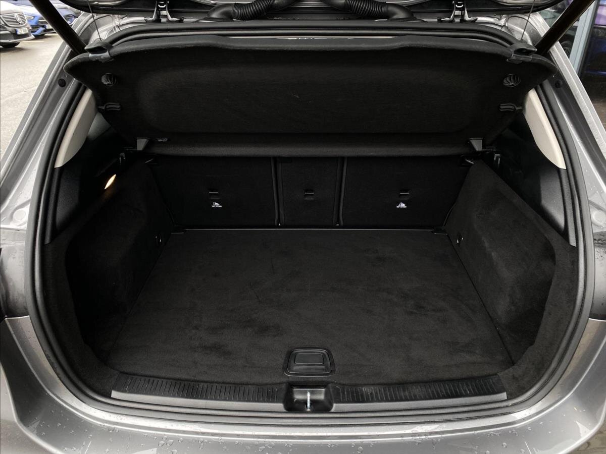 Mercedes-Benz Třídy B MPV 1,3 l 100 kw