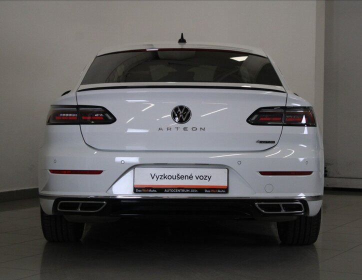 Volkswagen Arteon Liftback 2,0 l 206 kw