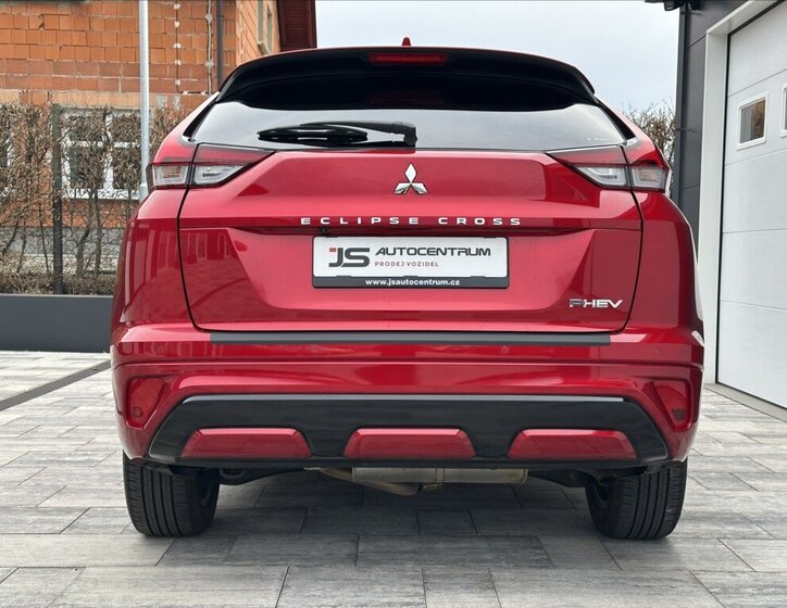 Mitsubishi Eclipse Cross Kombi 2,4 l 138 kw