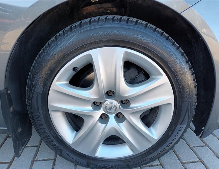 Opel Insignia Kombi 1,6 l 81 kw