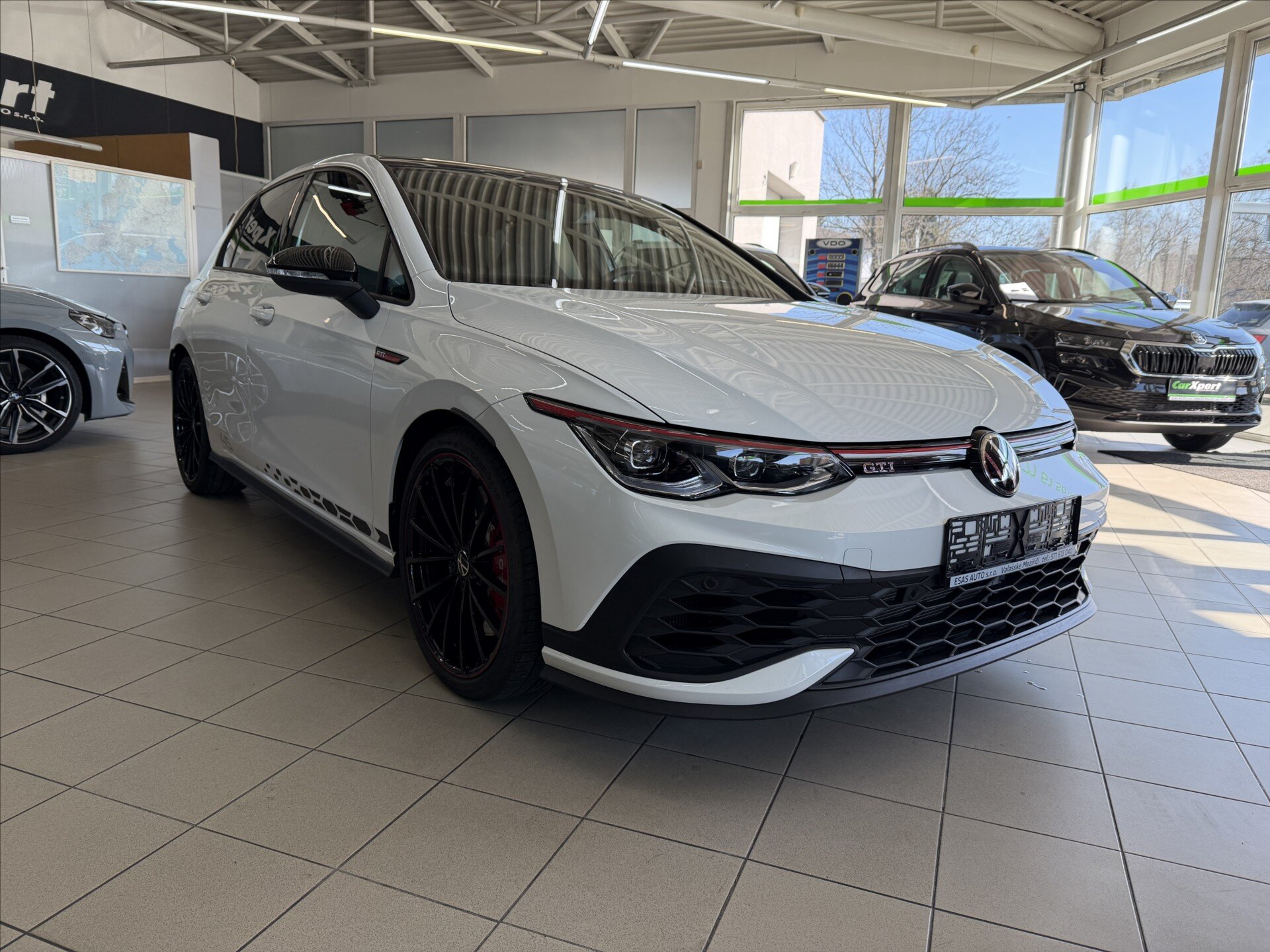 Volkswagen Golf Hatchback 2,0 l 221 kw