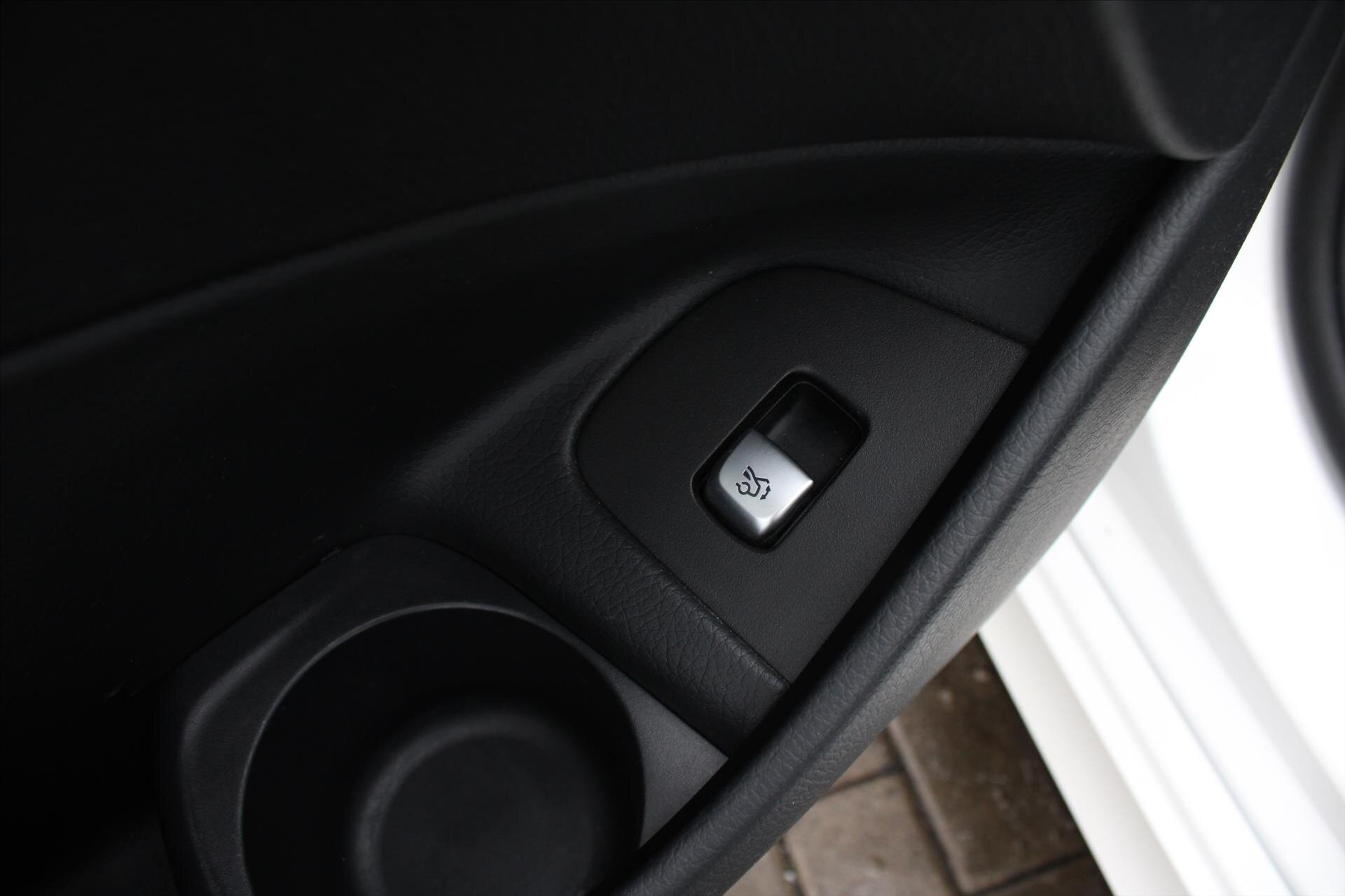 Mercedes-Benz Třídy E Kombi 2,0 l 143 kw