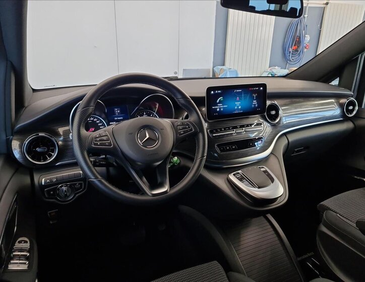 Mercedes-Benz Třídy V MPV 2,0 l 174 kw