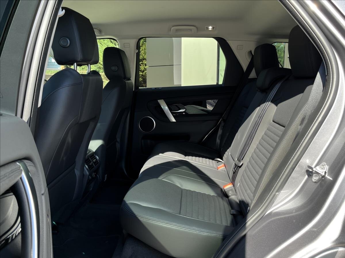 Land Rover Discovery Sport SUV 2,0 l 120 kw