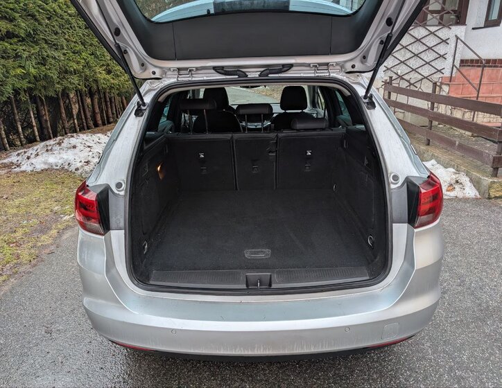 Opel Astra Kombi 1,5 l 90 kw