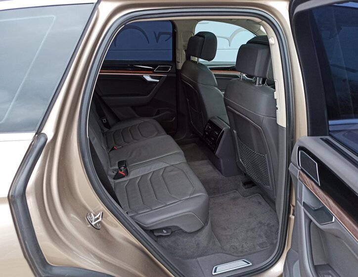 Volkswagen Touareg 14