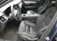 Volvo V90 17