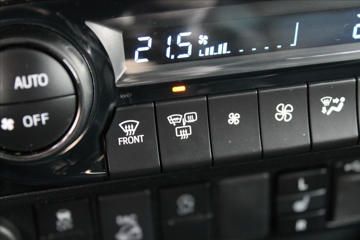 Toyota Hilux Pick-up 2,8 l 150 kw