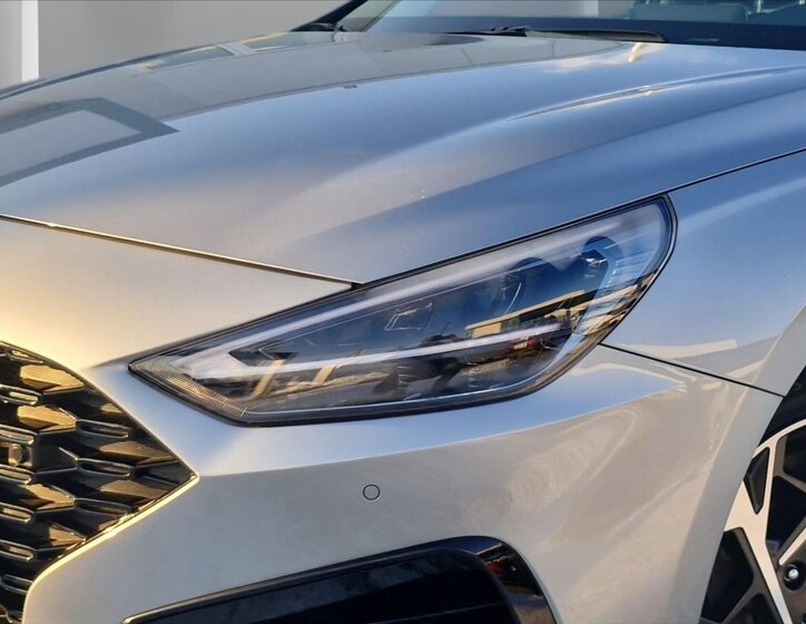 Hyundai i30 Kombi 998,0 73 kw