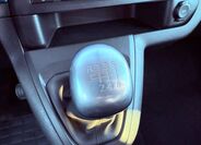 Peugeot Traveller 19