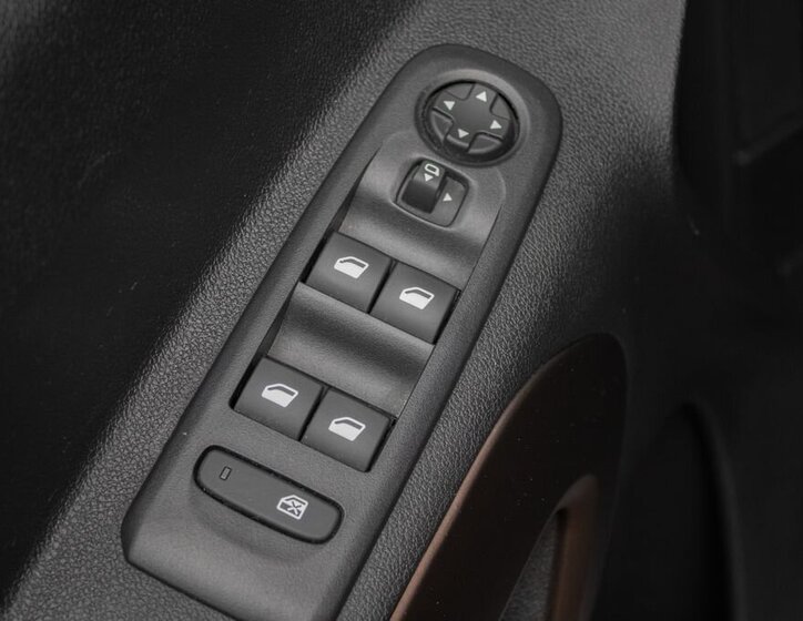 Peugeot Rifter VAN-Minibus 1,5 l 96 kw